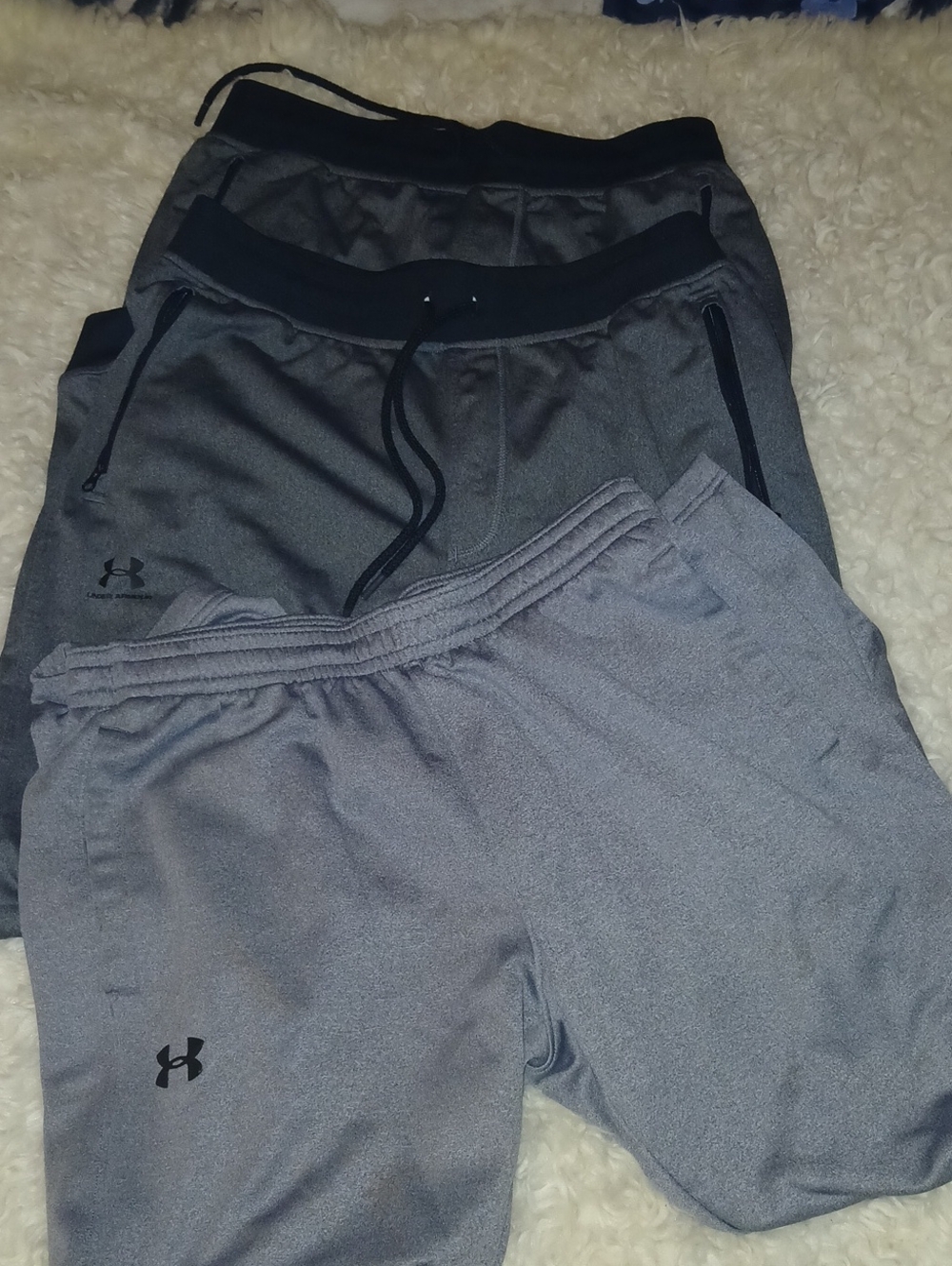 Under Armour Men’s Charcoal and Light Grey Athletic Sweatpant Bundle